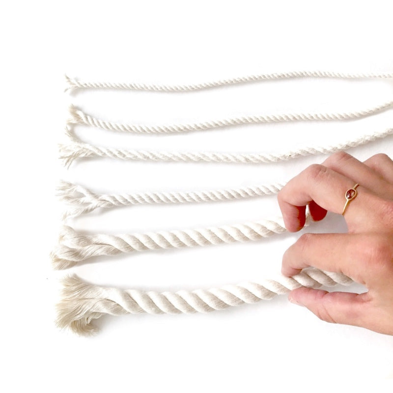 Types of stringing material and knotting cords
